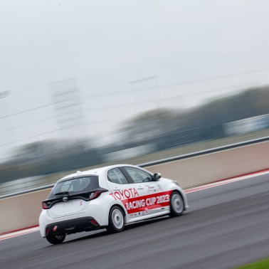 Nowa wyścigowa Toyota Yaris TRC