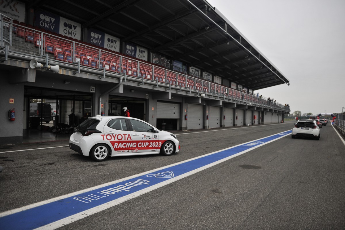 Toyota Yaris TRC - Slovakia Ring