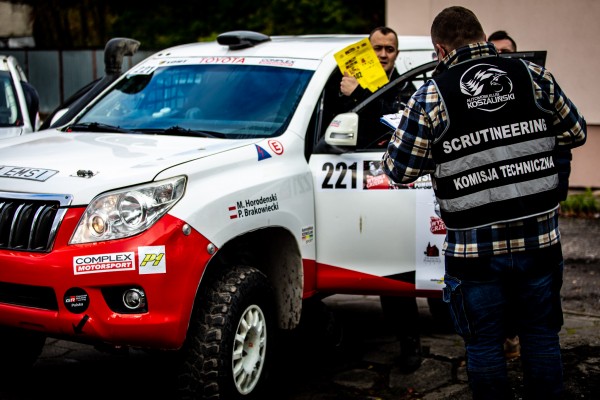 Wysoka Grzęda Baja Drawsko Pomorskie 2020 - załoga Horodeński / Brakowiecki - Toyota Land Cruiser KDJ155 T2