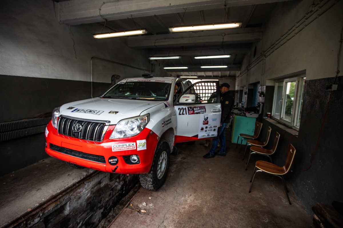 Wysoka Grzęda Baja Drawsko Pomorskie 2020 - załoga Horodeński / Brakowiecki - Toyota Land Cruiser KDJ155 T2