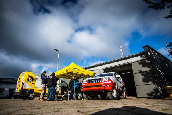 Wysoka Grzęda Baja Drawsko Pomorskie 2020 - załoga Horodeński / Brakowiecki - Toyota Land Cruiser KDJ155 T2