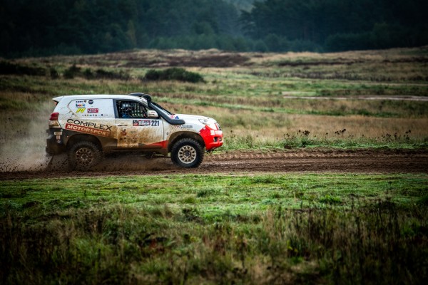 Wysoka Grzęda Baja Drawsko Pomorskie 2020 - załoga Horodeński / Brakowiecki - Toyota Land Cruiser KDJ155 T2