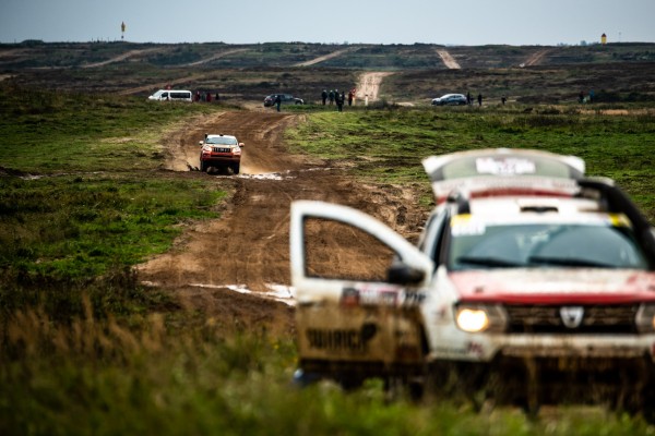 Wysoka Grzęda Baja Drawsko Pomorskie 2020 - załoga Horodeński / Brakowiecki - Toyota Land Cruiser KDJ155 T2