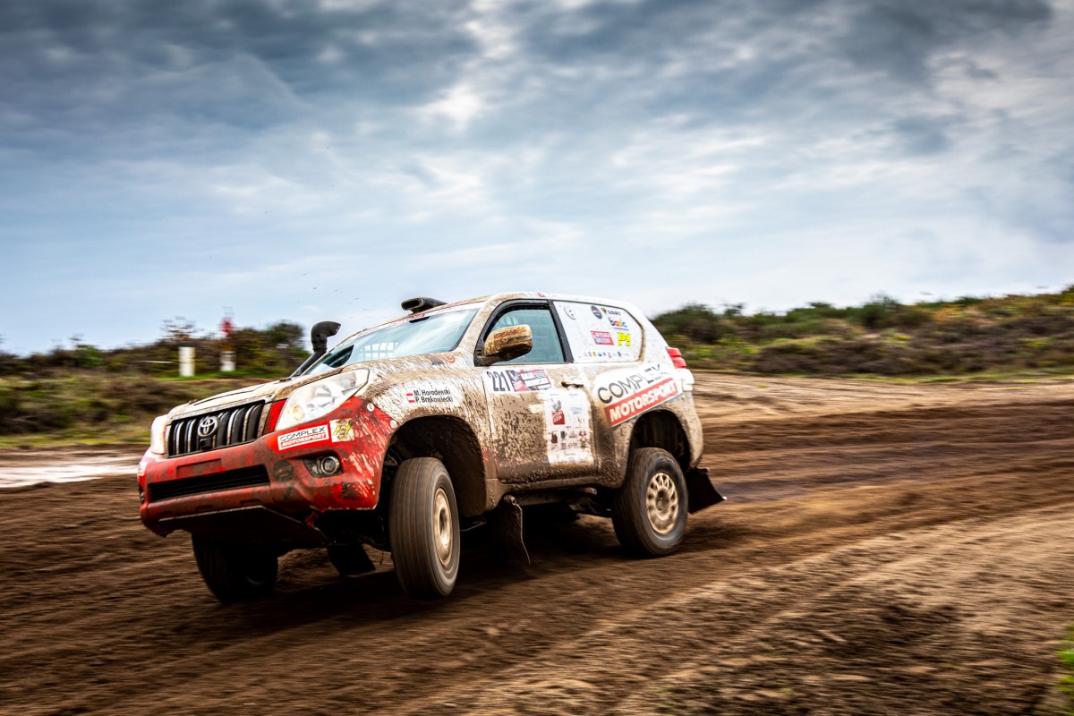 Wysoka Grzęda Baja Drawsko Pomorskie 2020 - załoga Horodeński / Brakowiecki - Toyota Land Cruiser KDJ155 T2