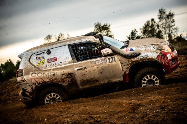 Wysoka Grzęda Baja Drawsko Pomorskie 2020 - załoga Horodeński / Brakowiecki - Toyota Land Cruiser KDJ155 T2
