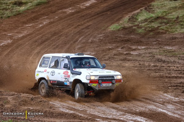 Michał Horodeński i Arkadiusz Sałaciński - Toyota Land Cruiser HDJ80 - TOYOTA TEAM CLASSIC
