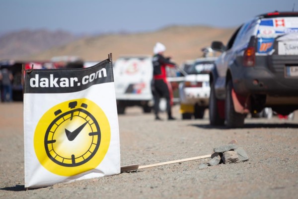 TOYOTA TEAM CLASSIC Michał Horodeński Arkadiusz Sałaciński Toyota Land Cruiser HDJ80 na Odcinku Testowym przed Rajdem Dakar Classic 2024