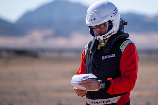 TOYOTA TEAM CLASSIC Michał Horodeński Arkadiusz Sałaciński Toyota Land Cruiser HDJ80 na Odcinku Testowym przed Rajdem Dakar Classic 2024