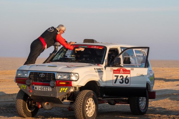 TOYOTA TEAM CLASSIC Michał Horodeński Arkadiusz Sałaciński Toyota Land Cruiser HDJ80 6. Etap 48H Chrono Rajd Dakar Classic 2024