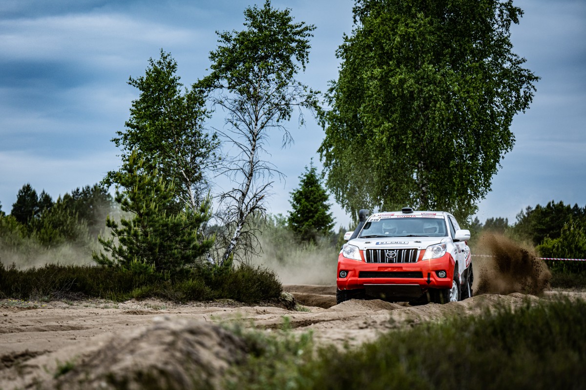 Baja Wysoka Grzęda 2021 - załoga Horodeński / Michalski - Toyota Land Cruiser KDJ155 T2
