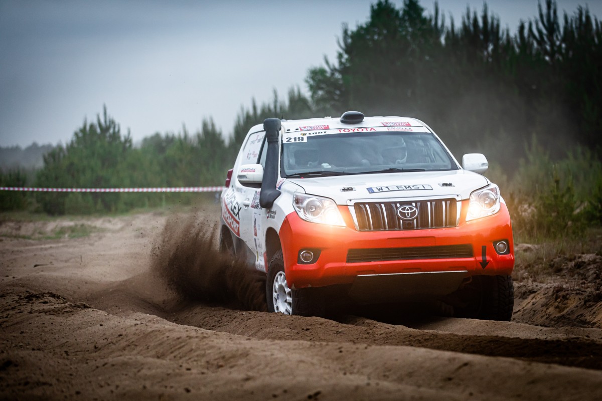 Baja Wysoka Grzęda 2021 - załoga Horodeński / Michalski - Toyota Land Cruiser KDJ155 T2