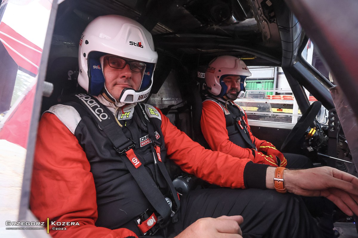 Zespół TOYOTA TEAM CLASSIC - załoga Michał Horodeński / Arkadiusz Sałaciński - Toyota Land Cruiser HDJ80 Classic