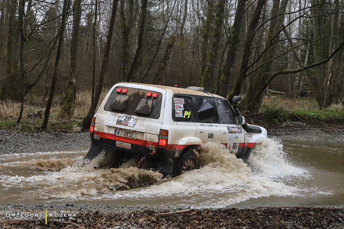 Zespół TOYOTA TEAM CLASSIC - załoga Michał Horodeński / Arkadiusz Sałaciński - Toyota Land Cruiser HDJ80 Classic