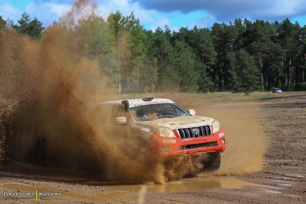 Wysoka Grzęda Baja Poland 2020 - załoga Horodeński / Sałaciński - Toyota Land Cruiser KDJ155 T2