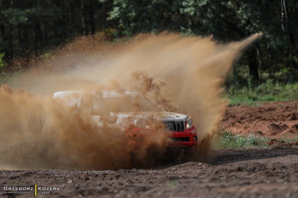 Wysoka Grzęda Baja Poland 2020 - załoga Horodeński / Sałaciński - Toyota Land Cruiser KDJ155 T2