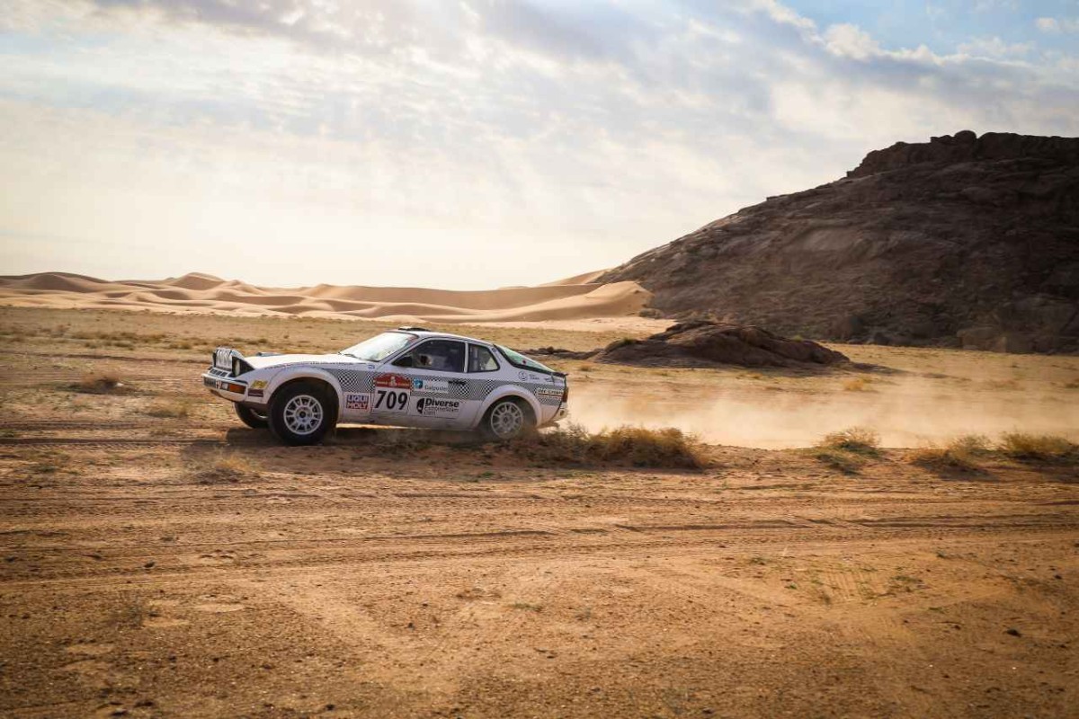 9. Łukasz i Michał Zoll Porsche 924 Turbo Rajd Dakar Classic 2024 Fot. DEXT P-RALLY TEAM